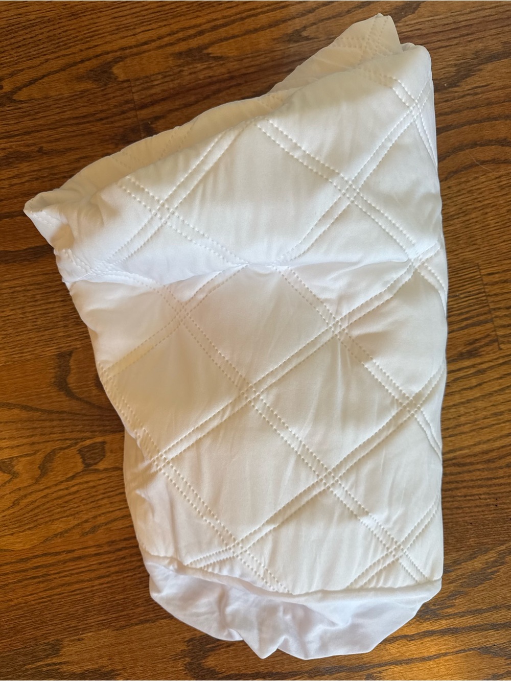 Crib mattress protector